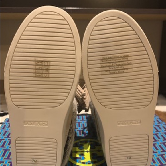 Tory Burch Anjelica Fur Boots 💥 (BRAND NEW) 💥 - Picture 5 of 9